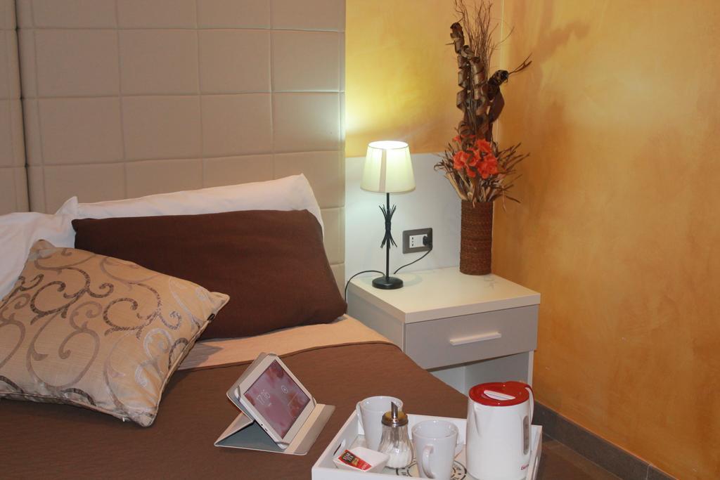 B&B Giorgia Airport Fiumicino Buitenkant foto